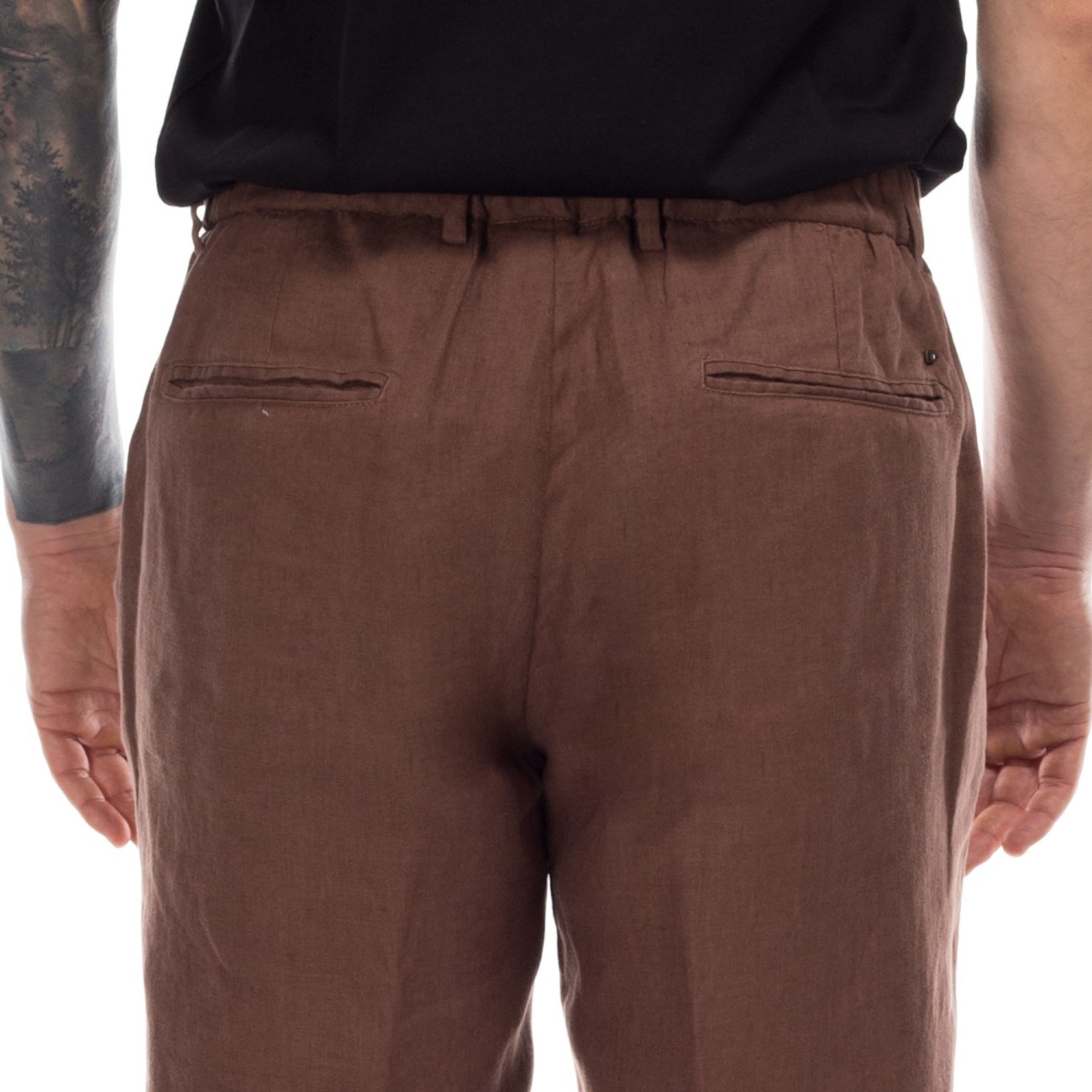 Brown linen pant outfit