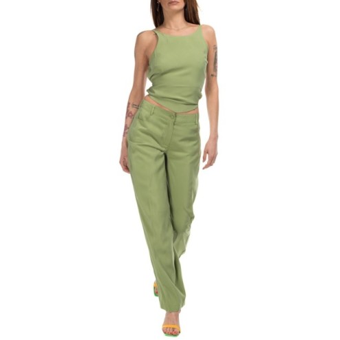 Jijil top verde corto