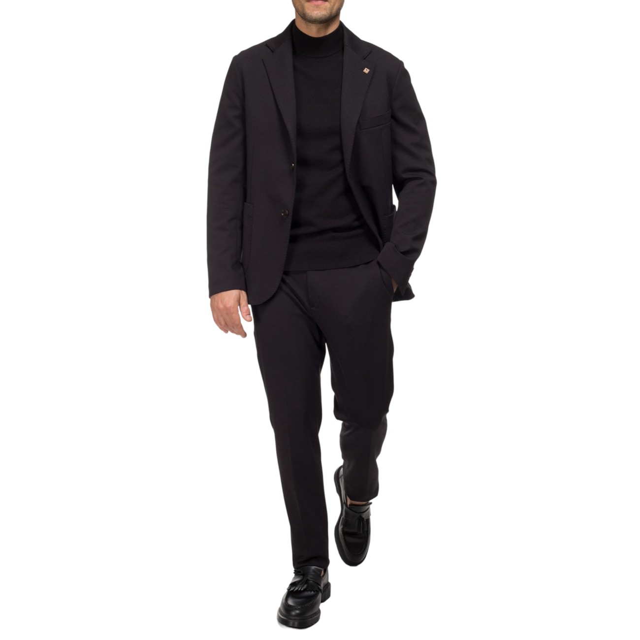 Outfit giacca nera 2 bottoni