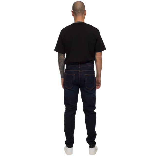 Outfit jeans classici slim