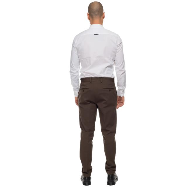 Outfit pantaloni verdi