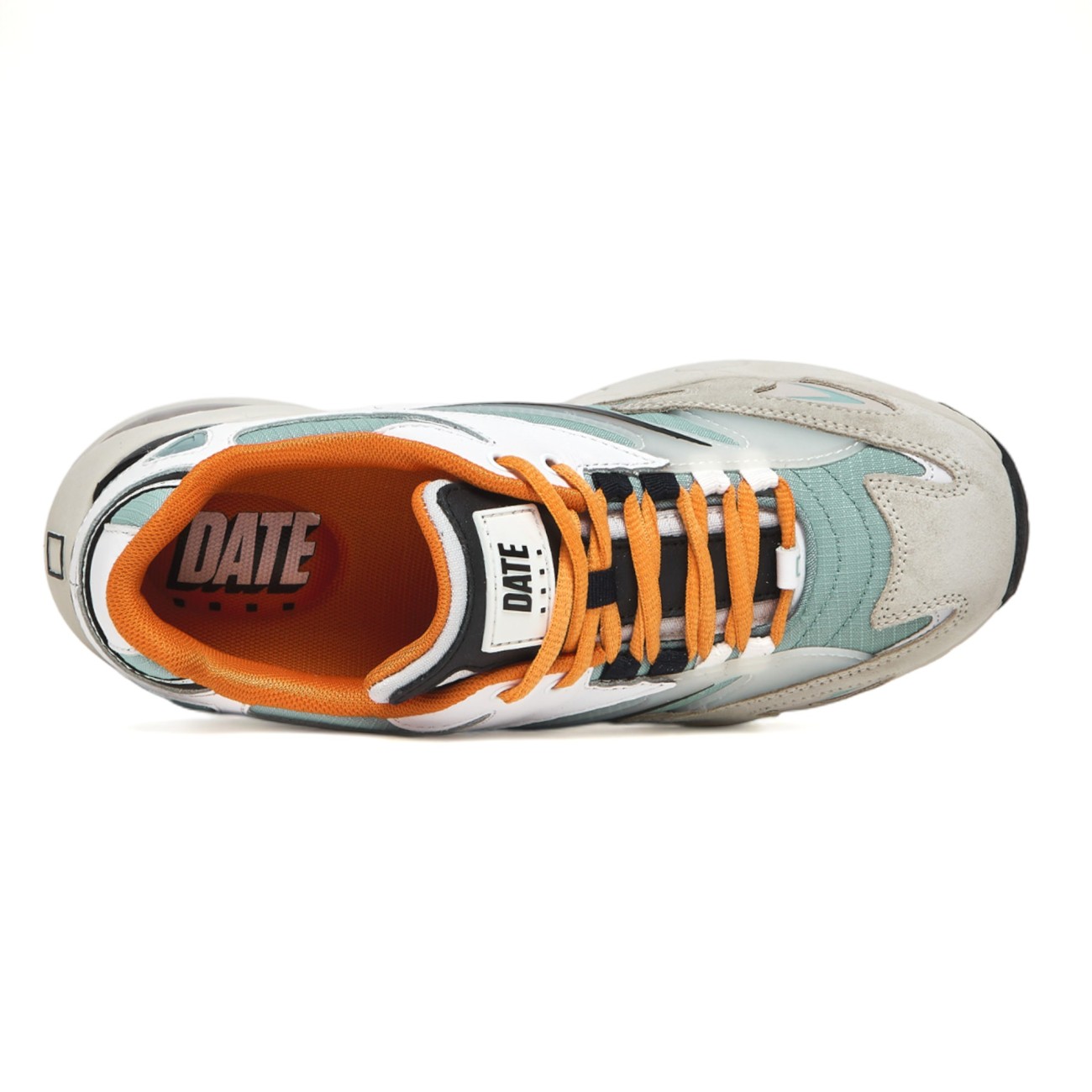 Date man sneakers running...