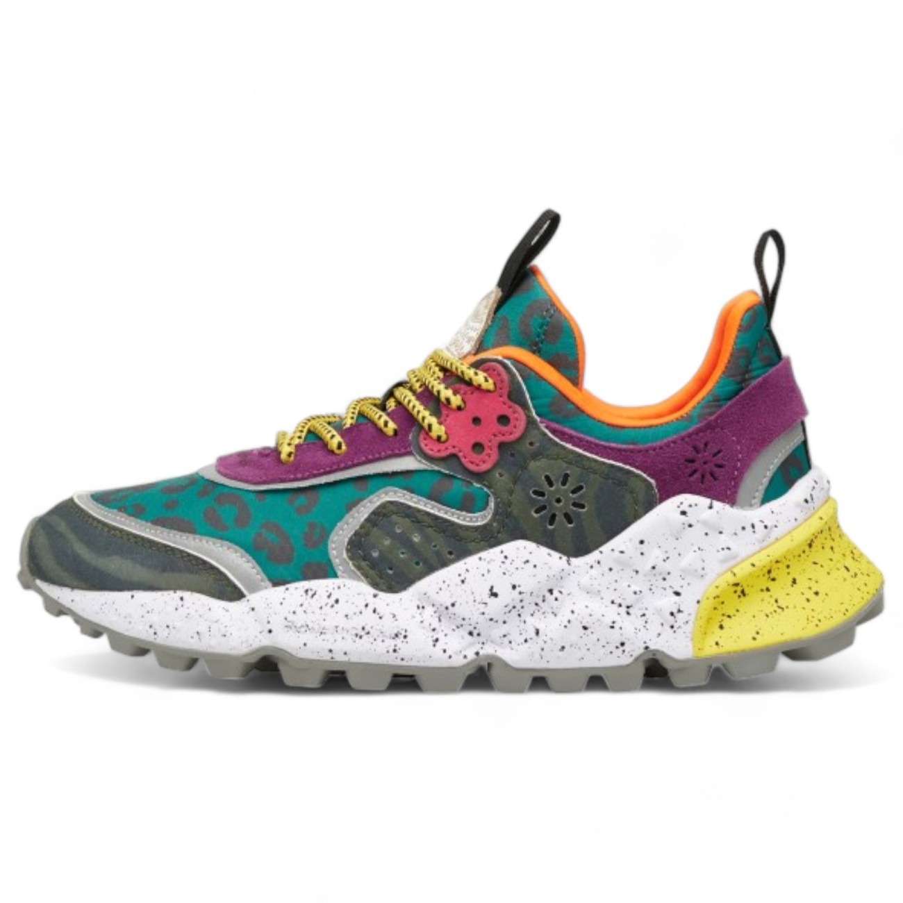 sneakers-running-flower-mountain