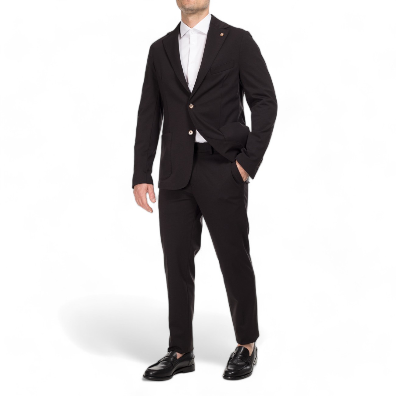 Outfit giacca due bottoni nera