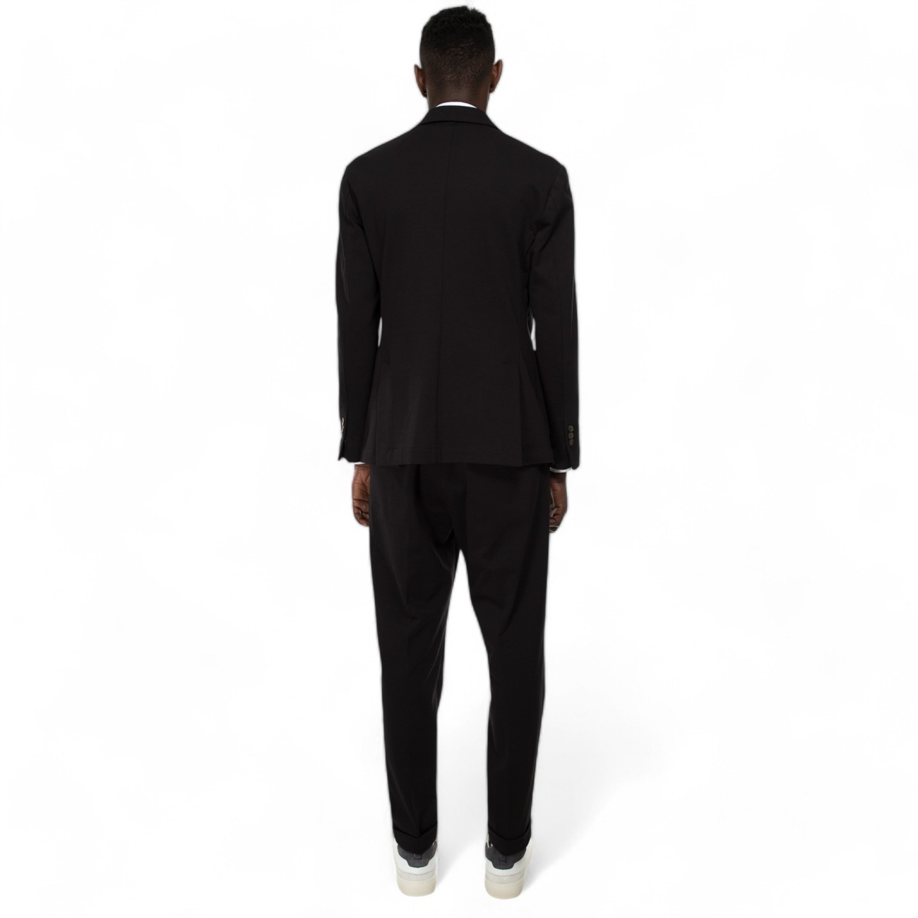 Outfit giacca nera doppiopetto