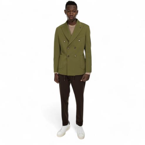 Outfit giacca doppiopetto verde prato