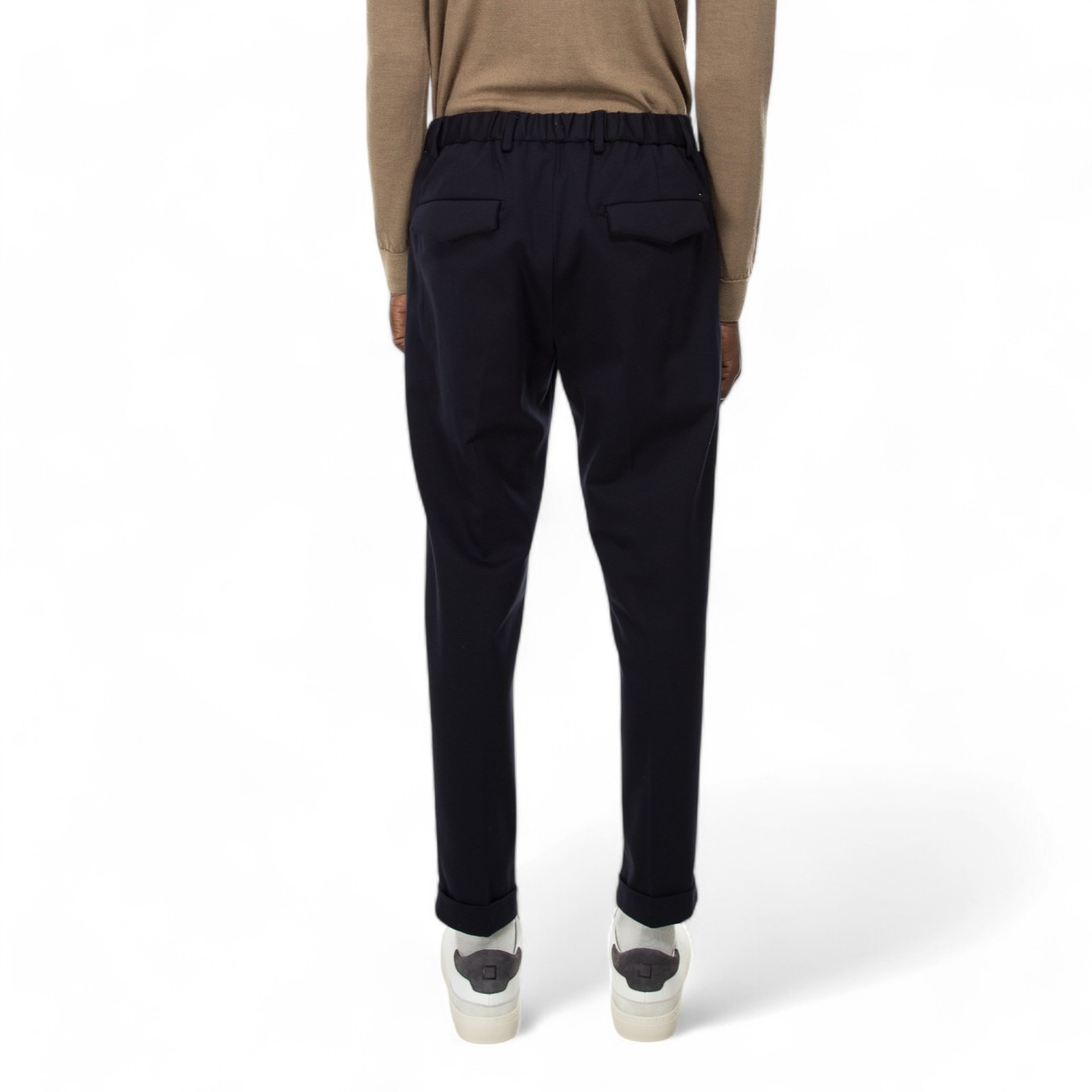 Outfit pantalone chino blu