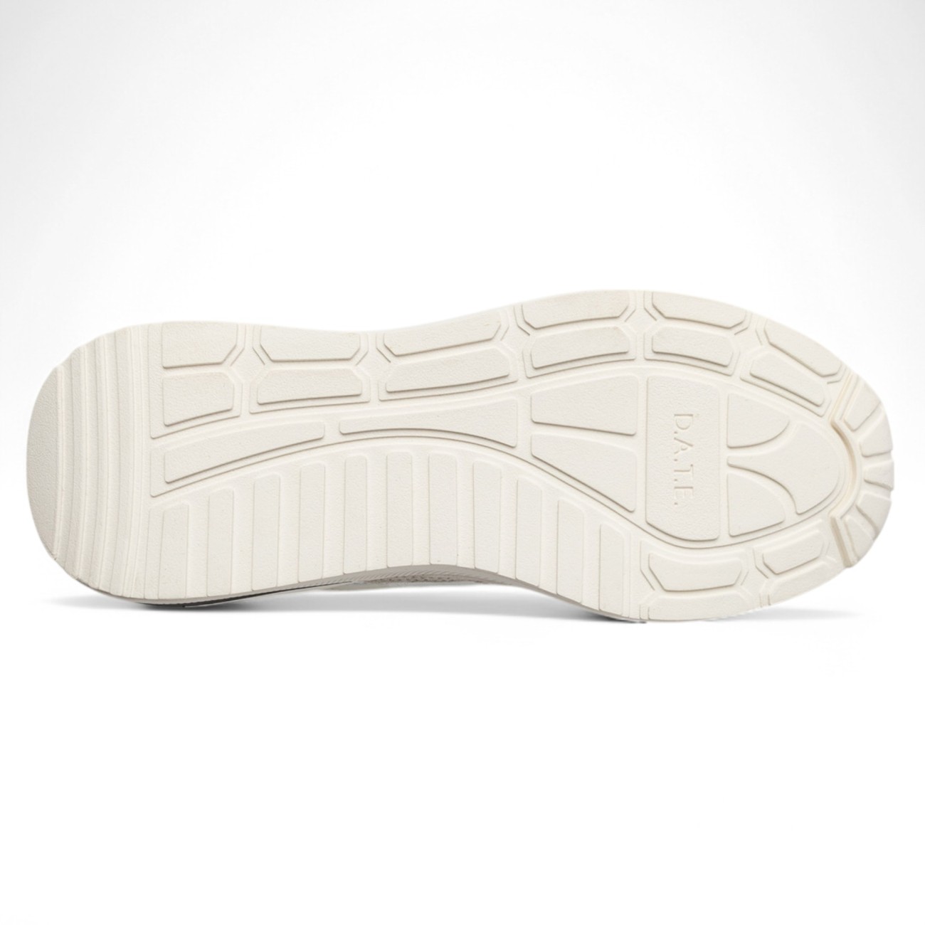 Date running sneakers Fuga laminated platinum