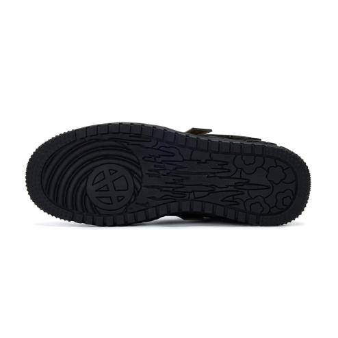 Acupuncture sneakers Lola total black