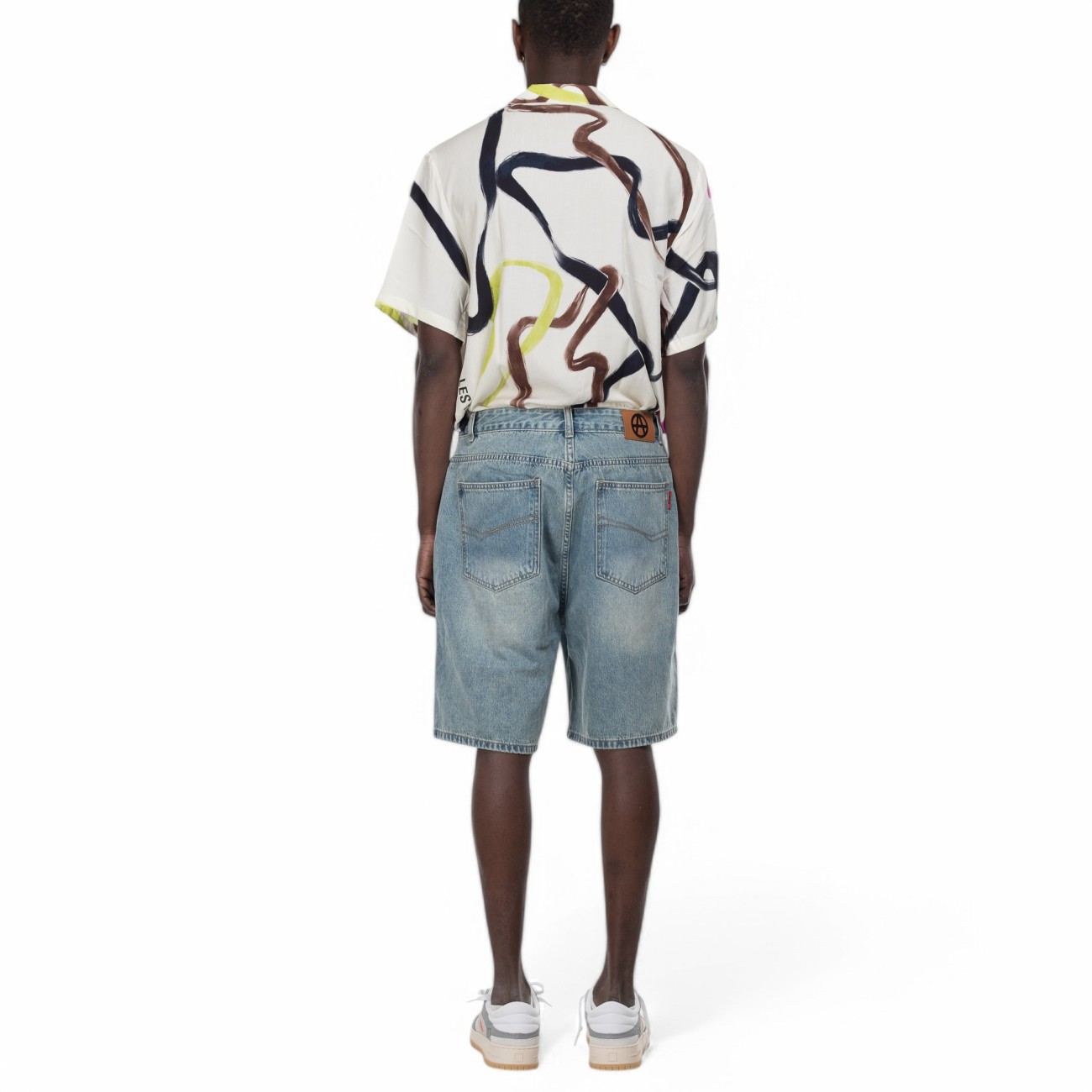 Acupuncture man bermuda short denim