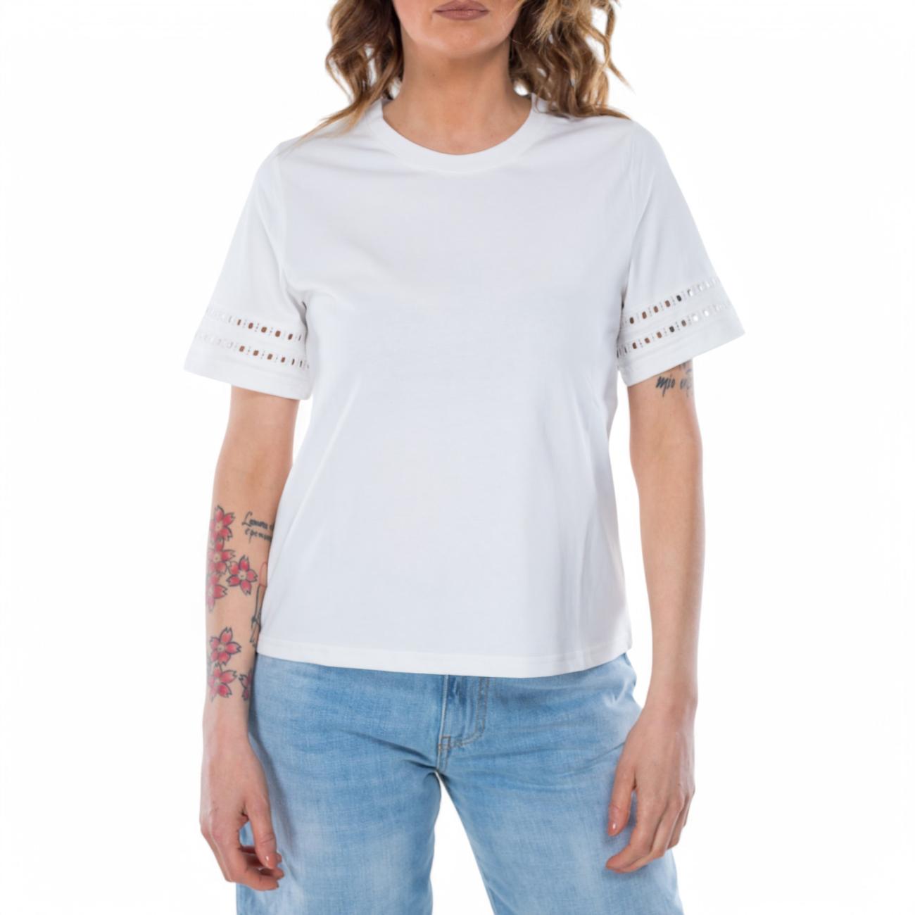 Artlove white t-shirt