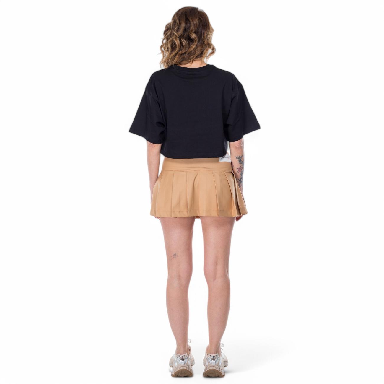 Hinnominate black t-shirt crop