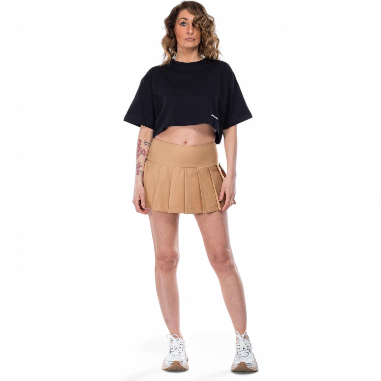 Hinnominate black t-shirt crop