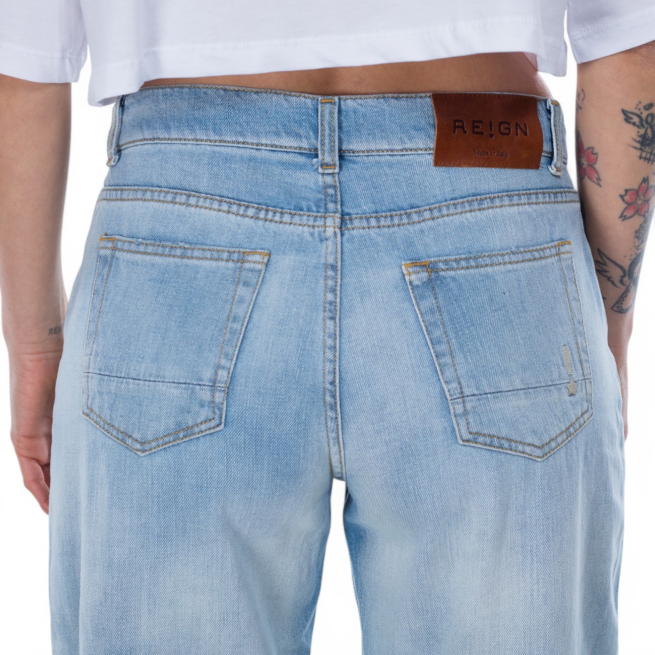 Reign jeans a palazzo con rotture