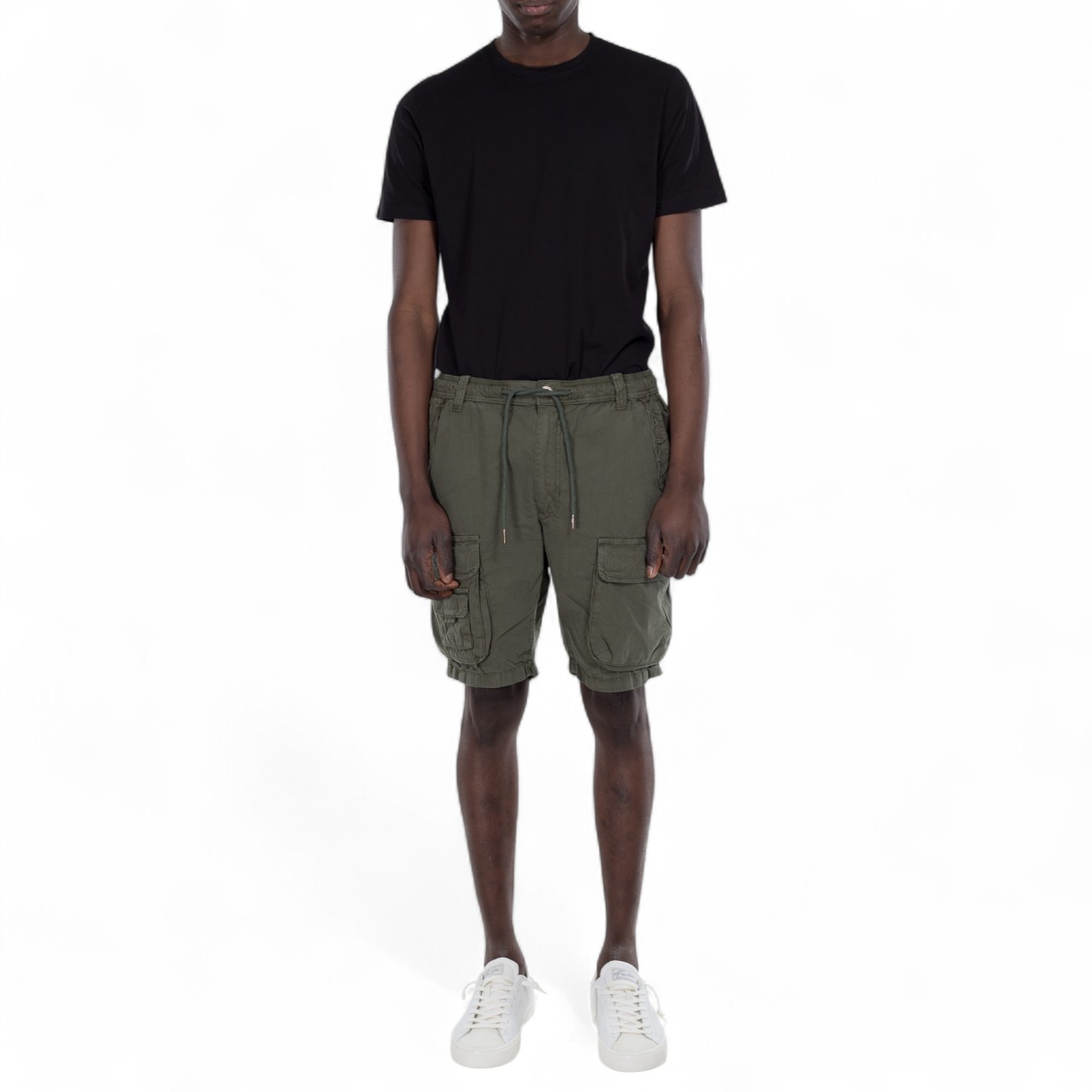 Alpha Industries short verde con tasconi