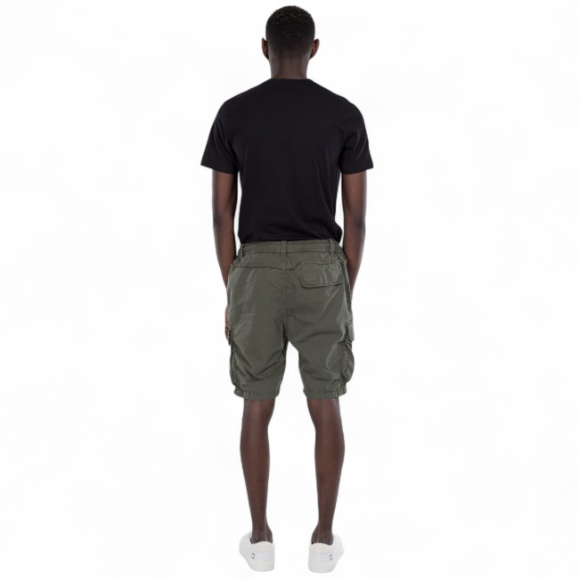 Alpha Industries short verde con tasconi