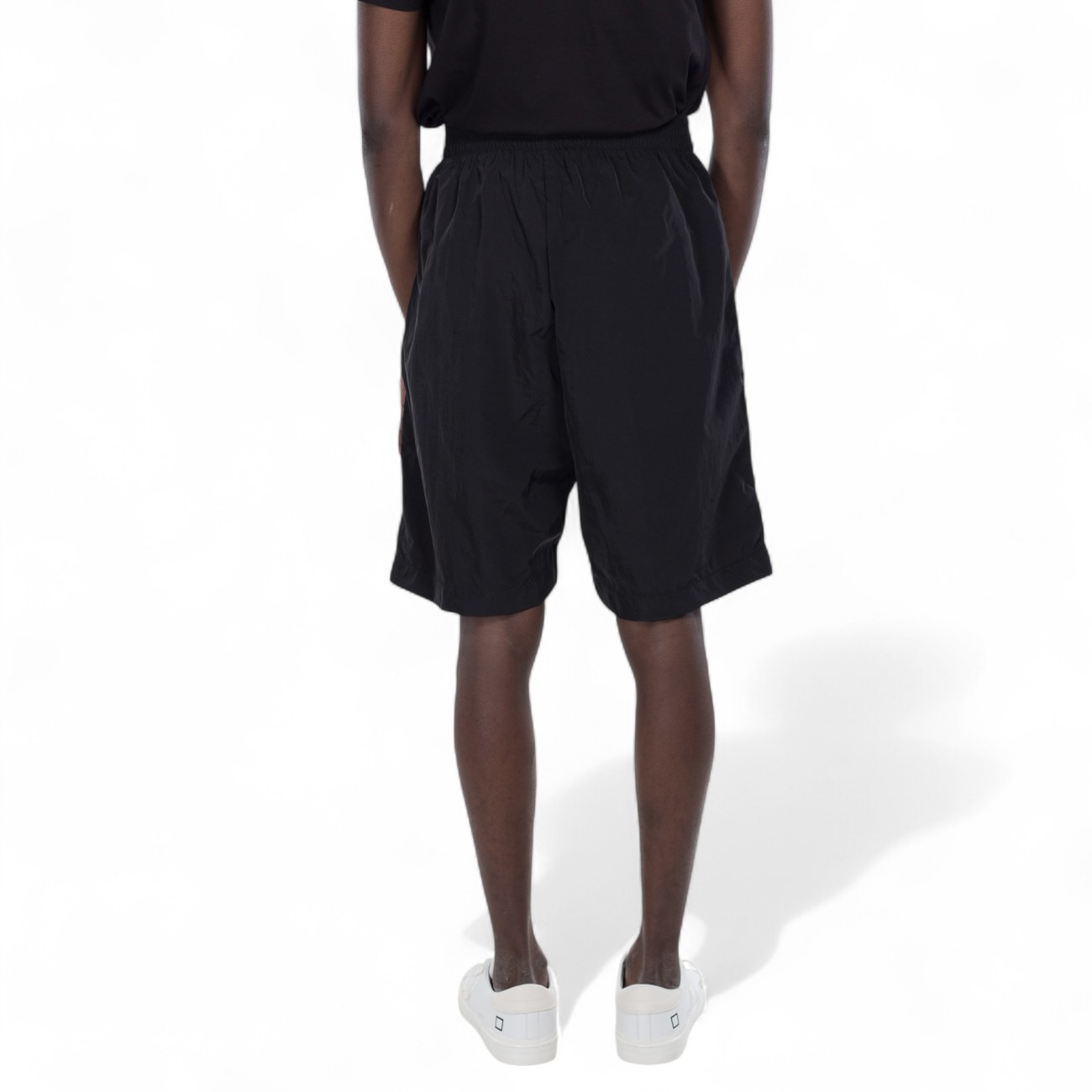 Hinnominate black bermuda short