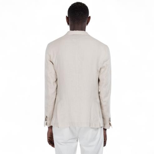 Outfit giacca beige in lino