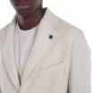 Outfit giacca beige in lino