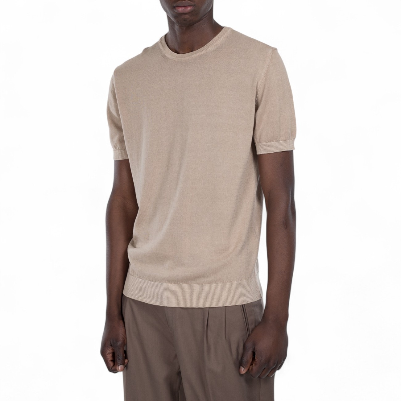 Outfit ma t-shirt beige