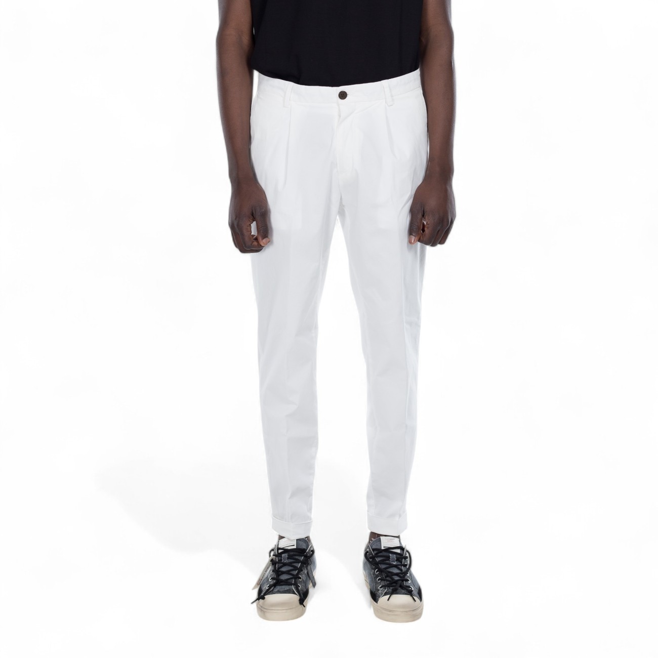 Outfit white pants