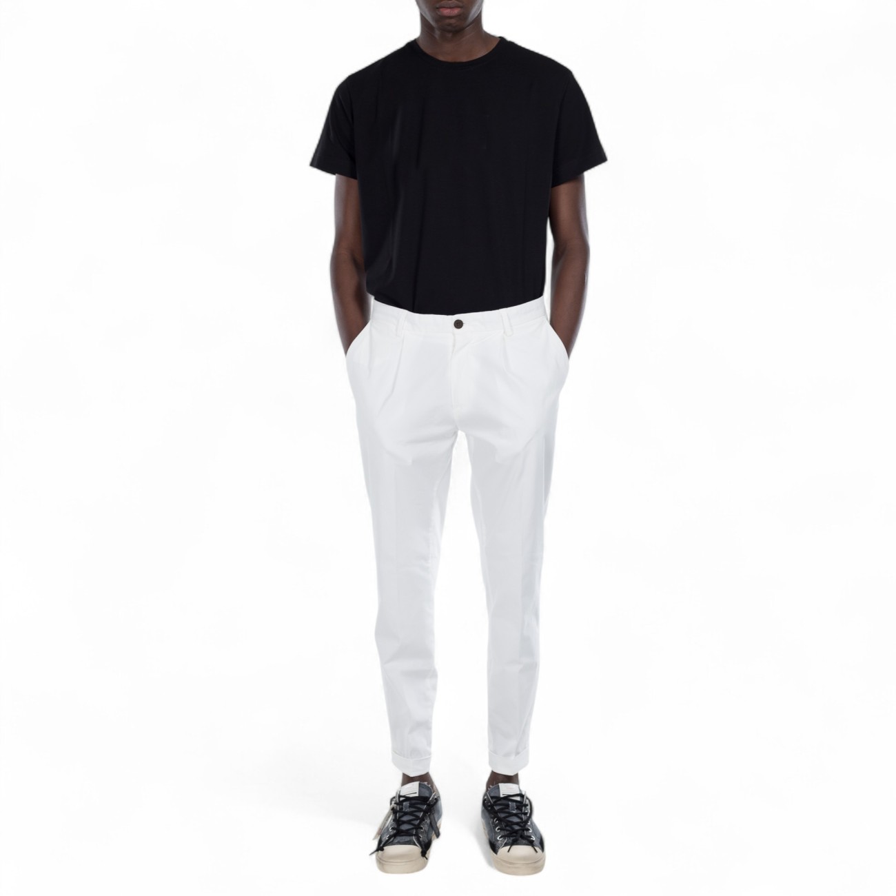 Outfit white pants
