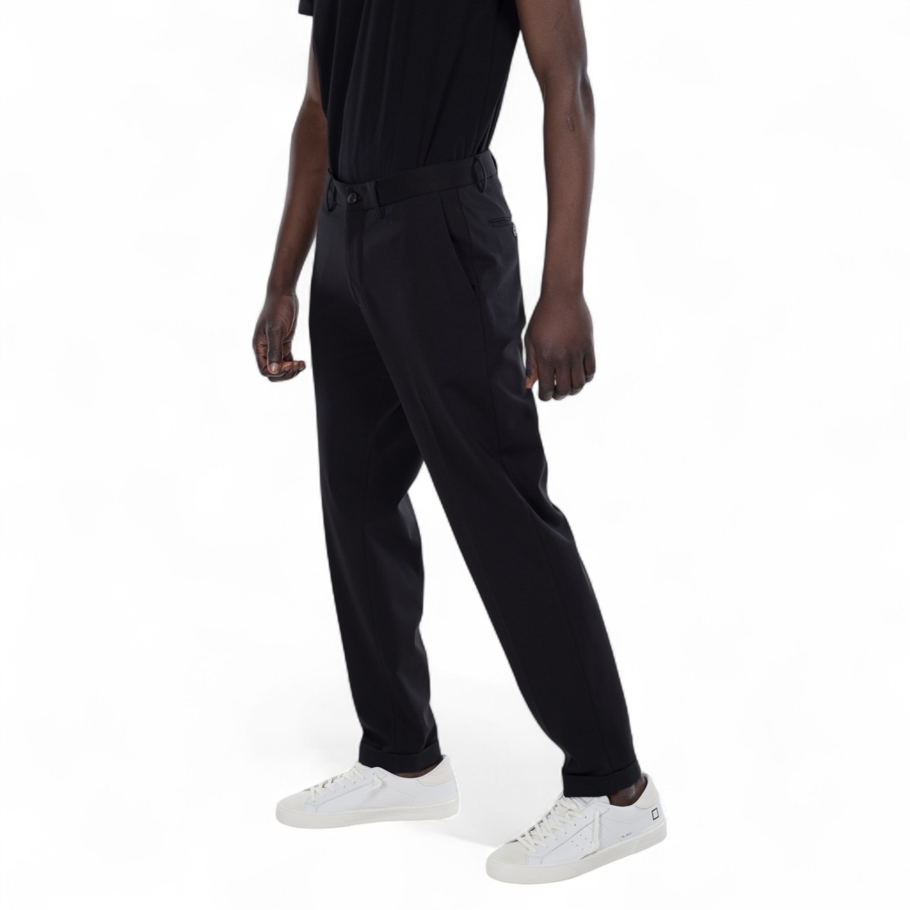 Outfit black pants