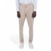 Outfit pantaloni beige con coulisse