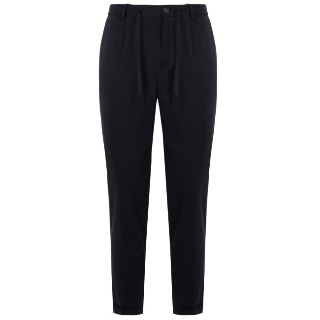 Outfit pantaloni neri con coulisse