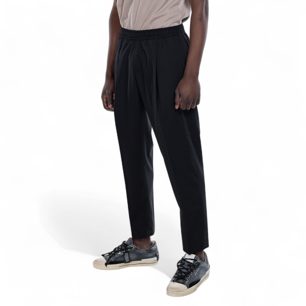 Outfit jogger pants black...