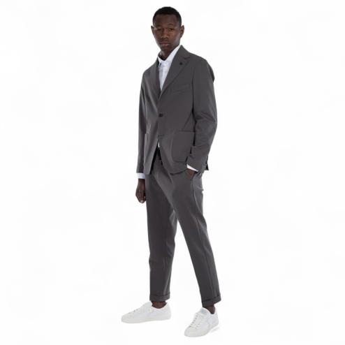 Outfit pantaloni verdi con coulisse