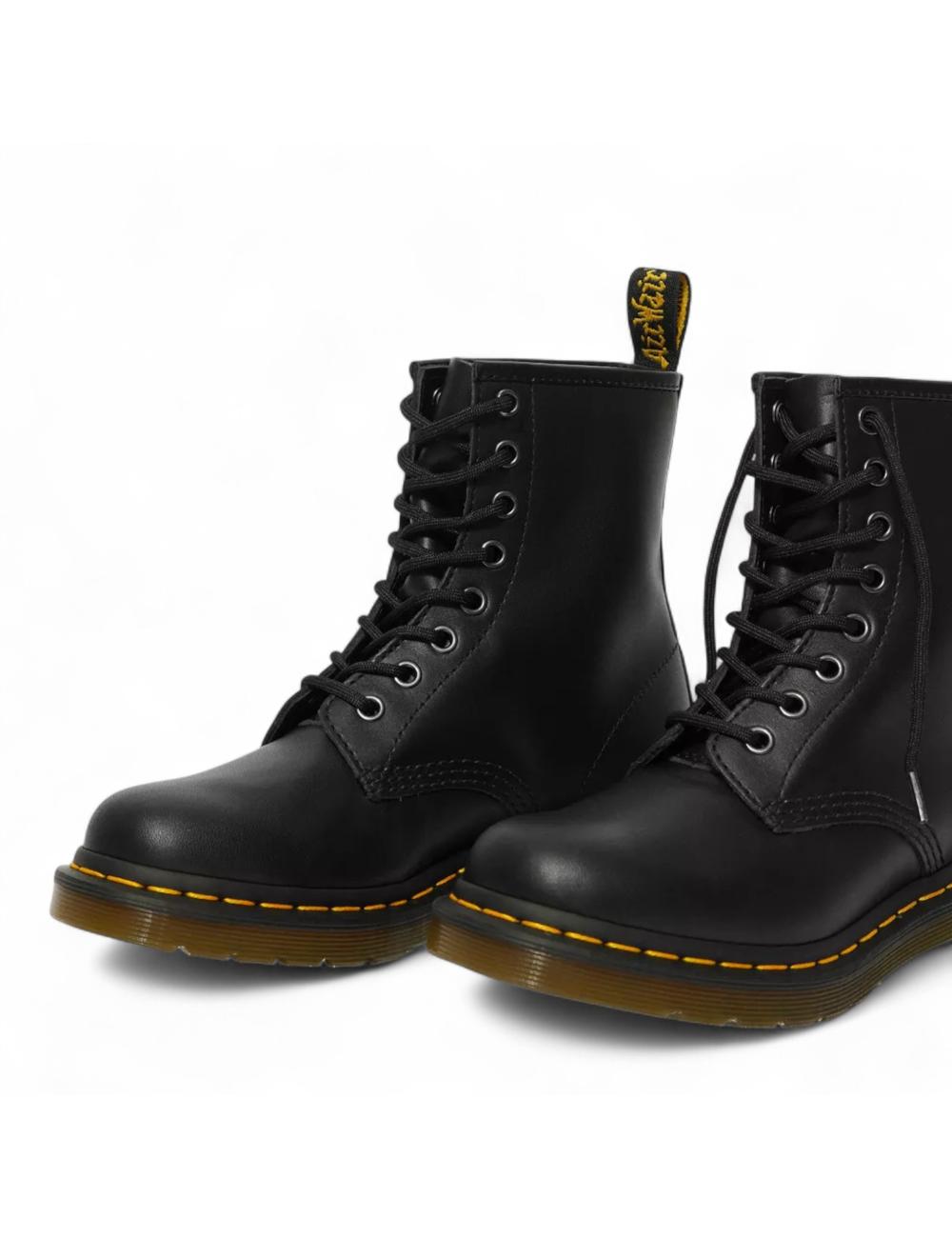 Dr Martens 1460 stivaletti neri pelle morbida
