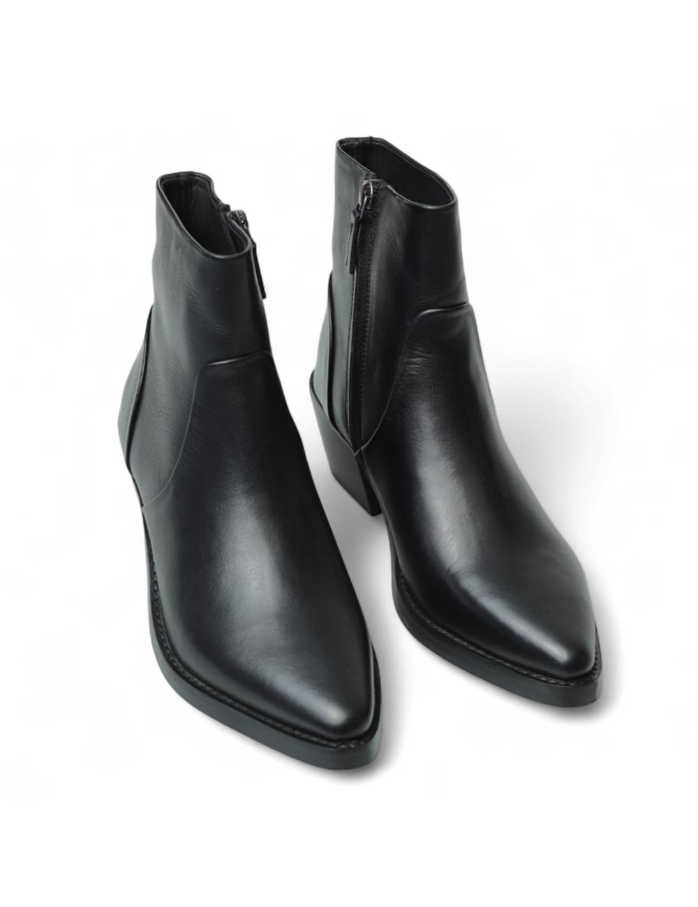 Zolfo Tronchetti Mascara in pelle nera