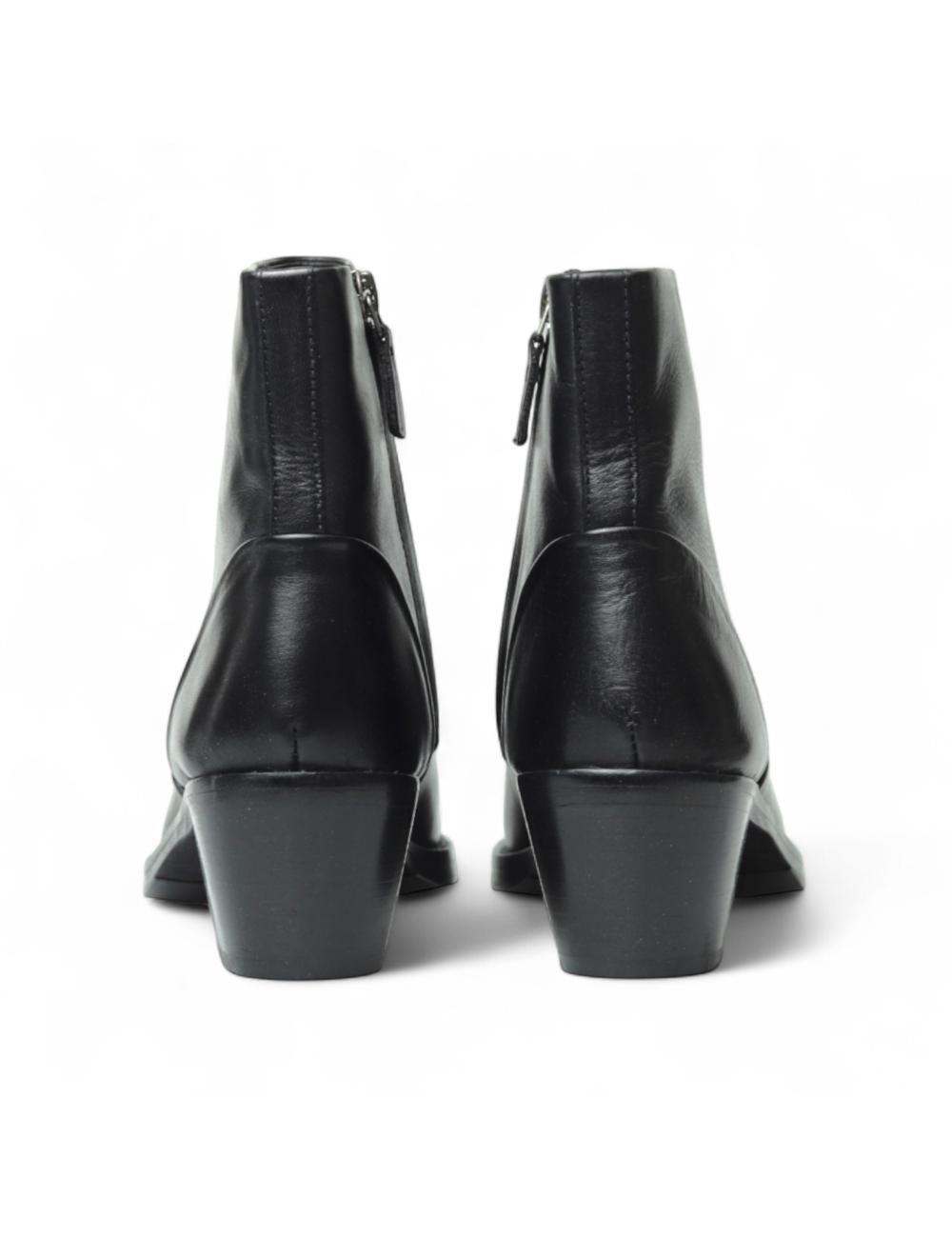 Zolfo Tronchetti Mascara in pelle nera