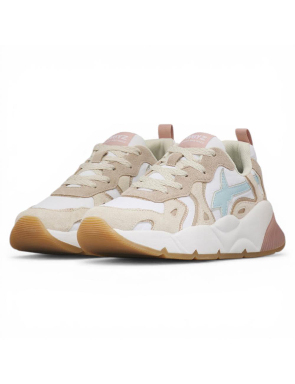 W6YZ sneakers running Sarah...