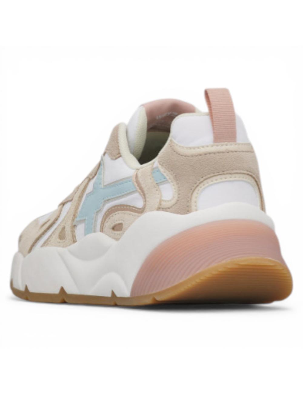 W6YZ sneakers running Sarah...