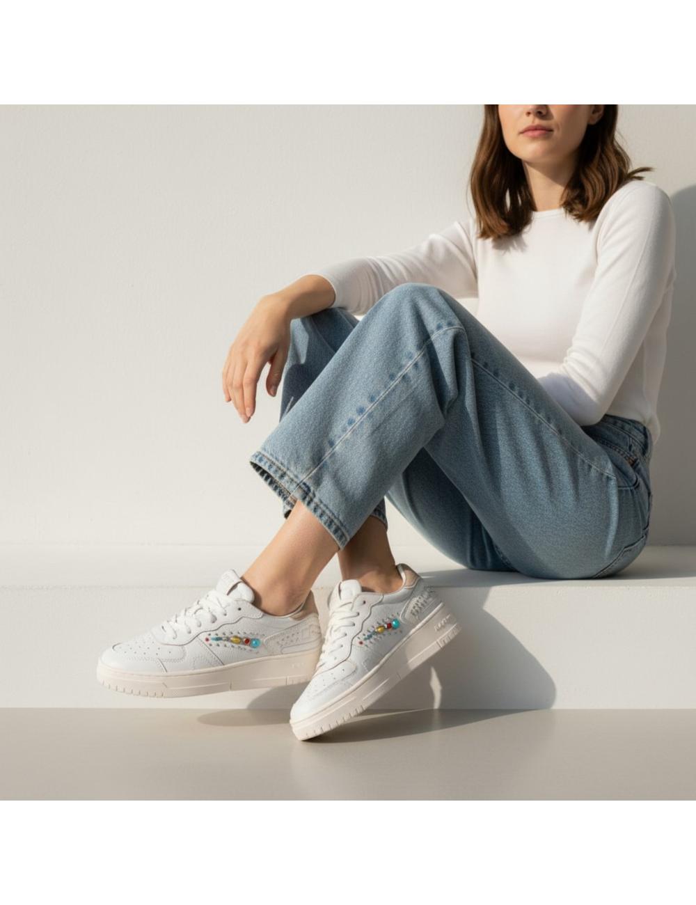 Date women's sneakers Torneo studs limited edition