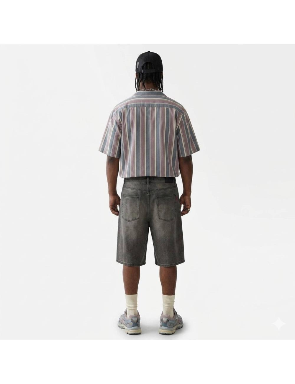 Acupuncture Bermuda shorts in black denim