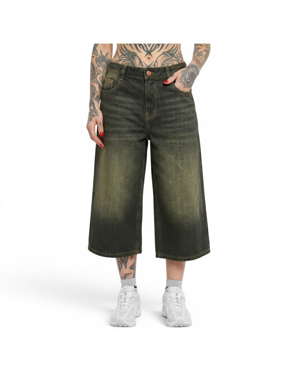 John Richmond bermuda  in...