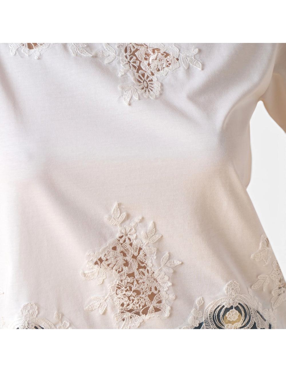 Nosecrets white t-shirt with lace