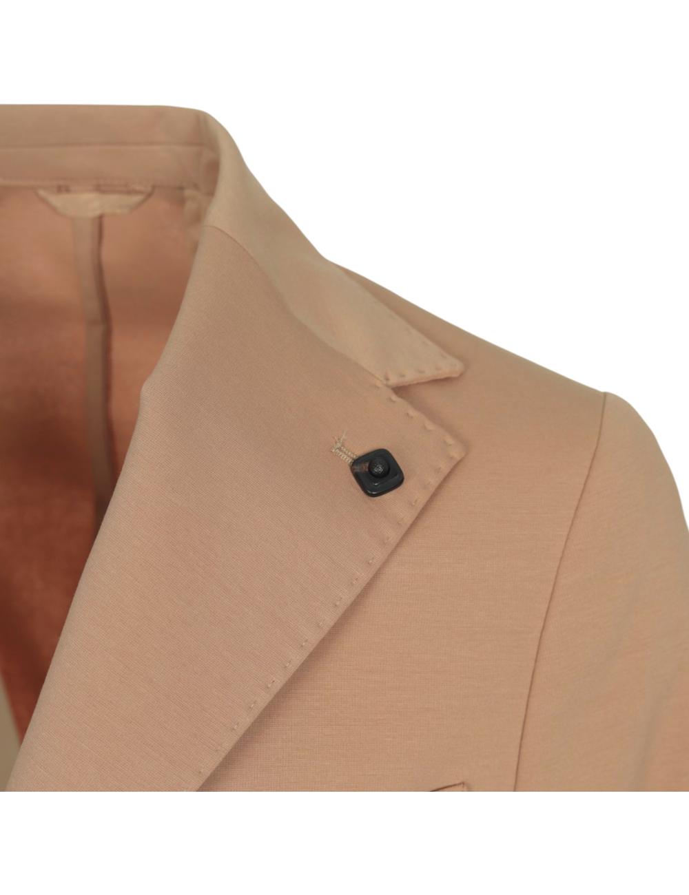 Outfit abito beige monopetto