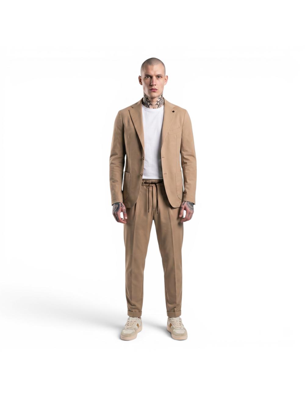 Outfit abito completo beige...