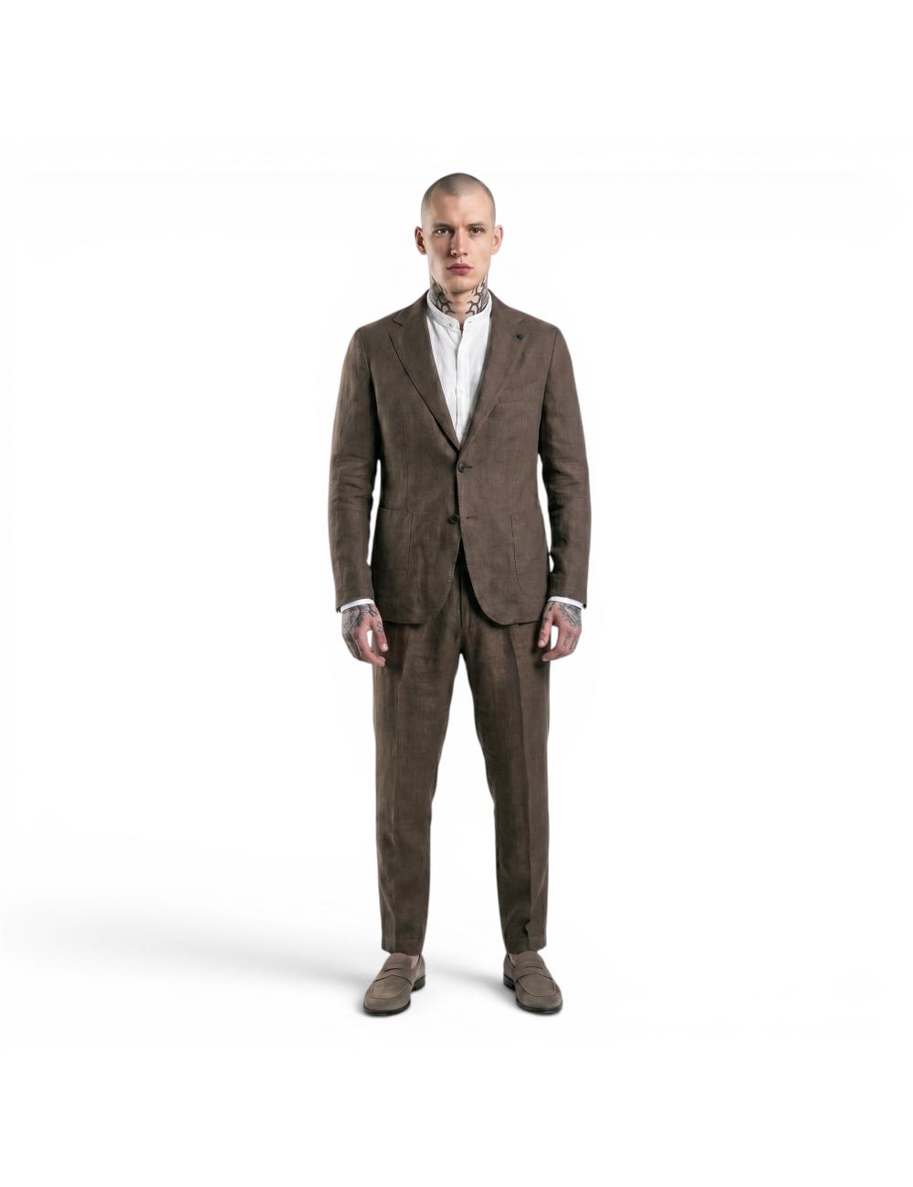 Outfit abito monopetto...