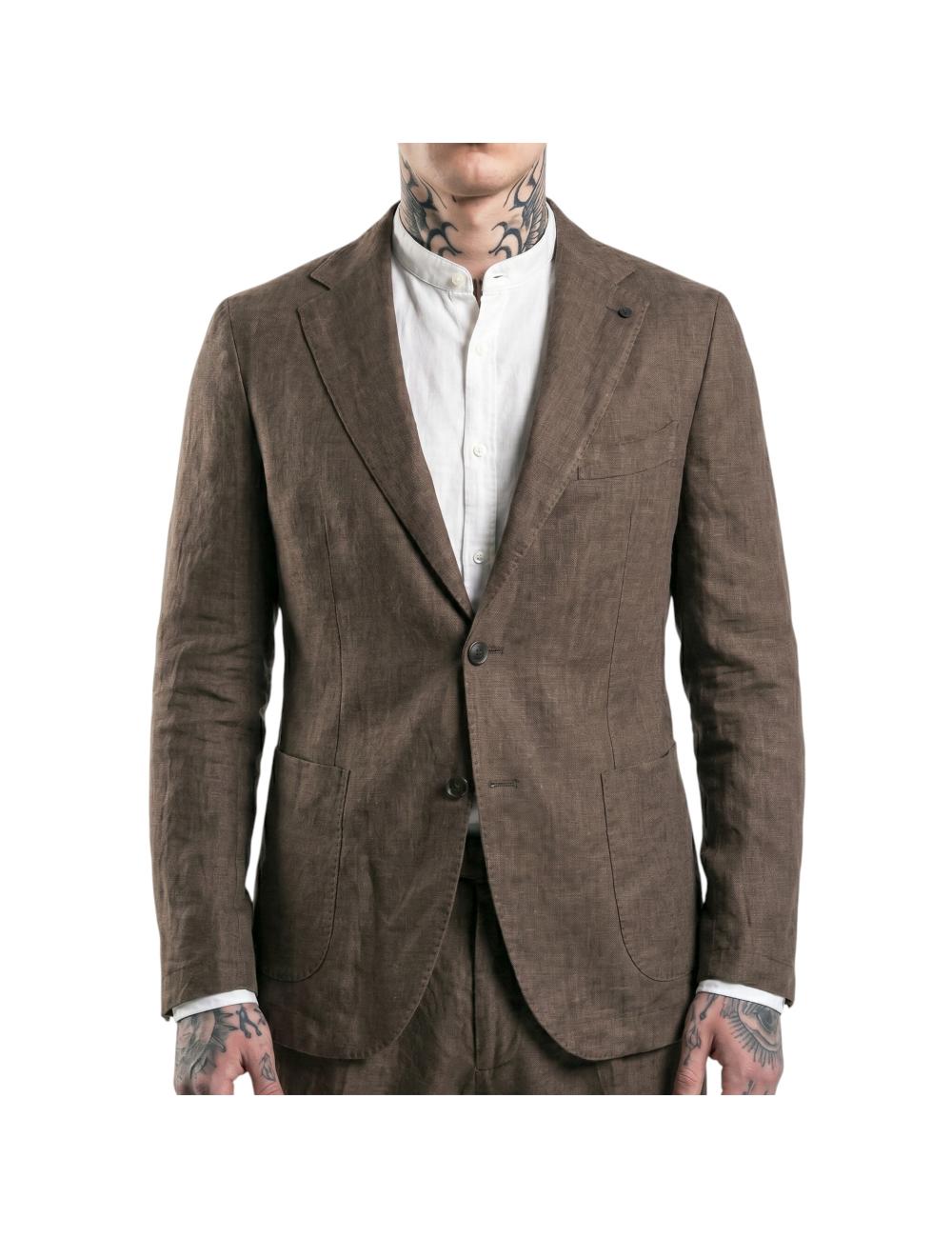 Outfit abito monopetto...