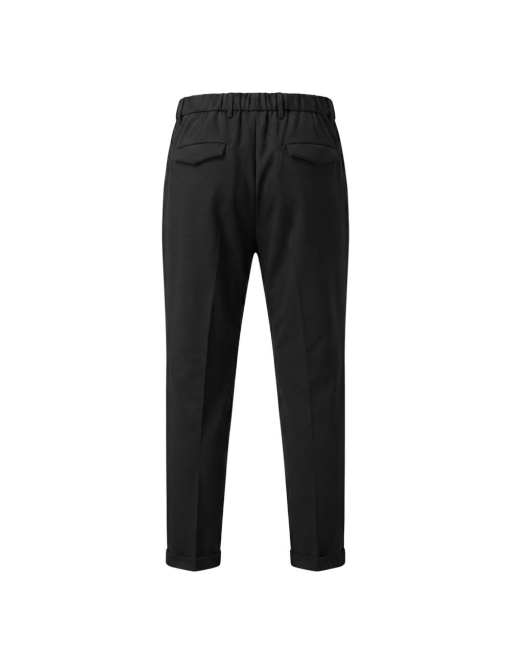 Outfit abito nero monopetto