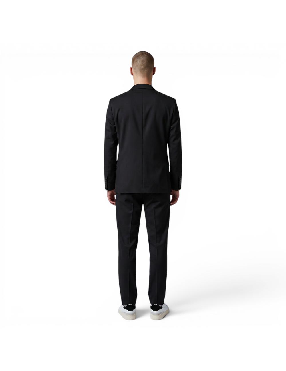 Outfit blazer nero doppiopetto