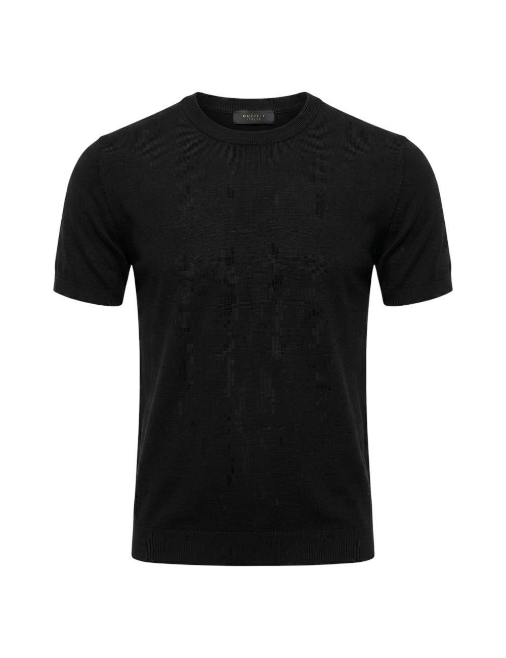 Outfit maglia maniche corte...
