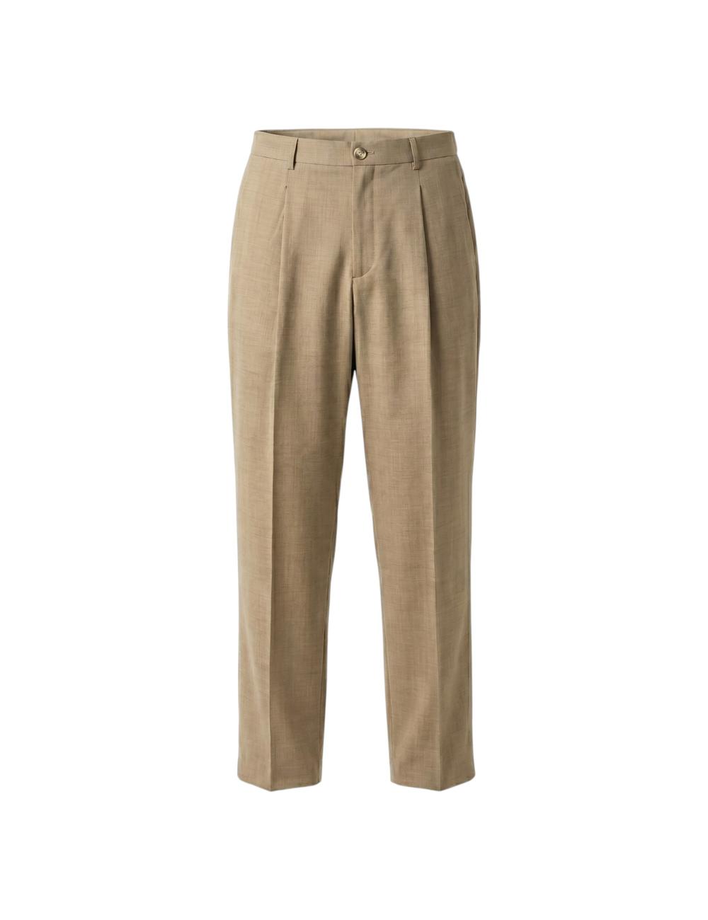 Outfit pantalone beige...