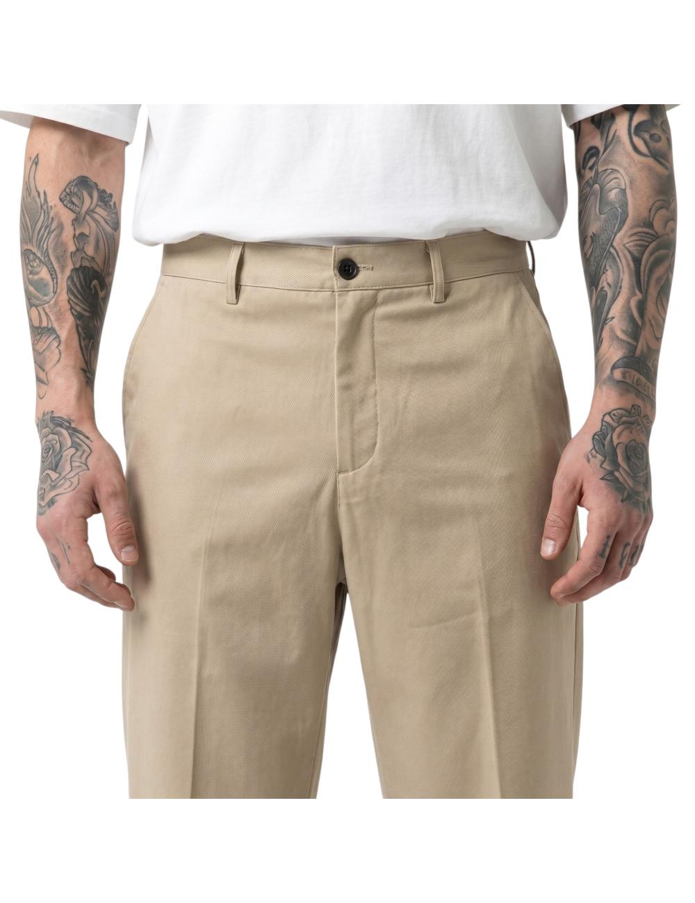 Outfit pantalone classico...