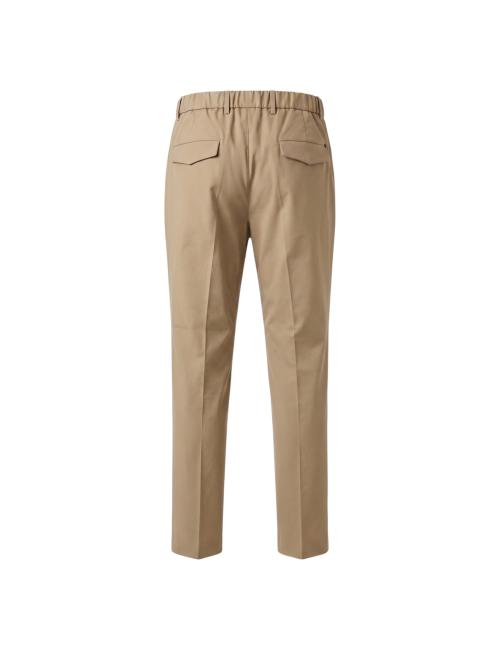 Outfit pantaloni beige con...